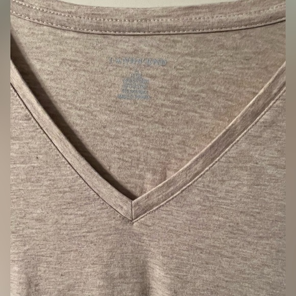 Lands End beige long sleeve tee - Picture 2 of 5
